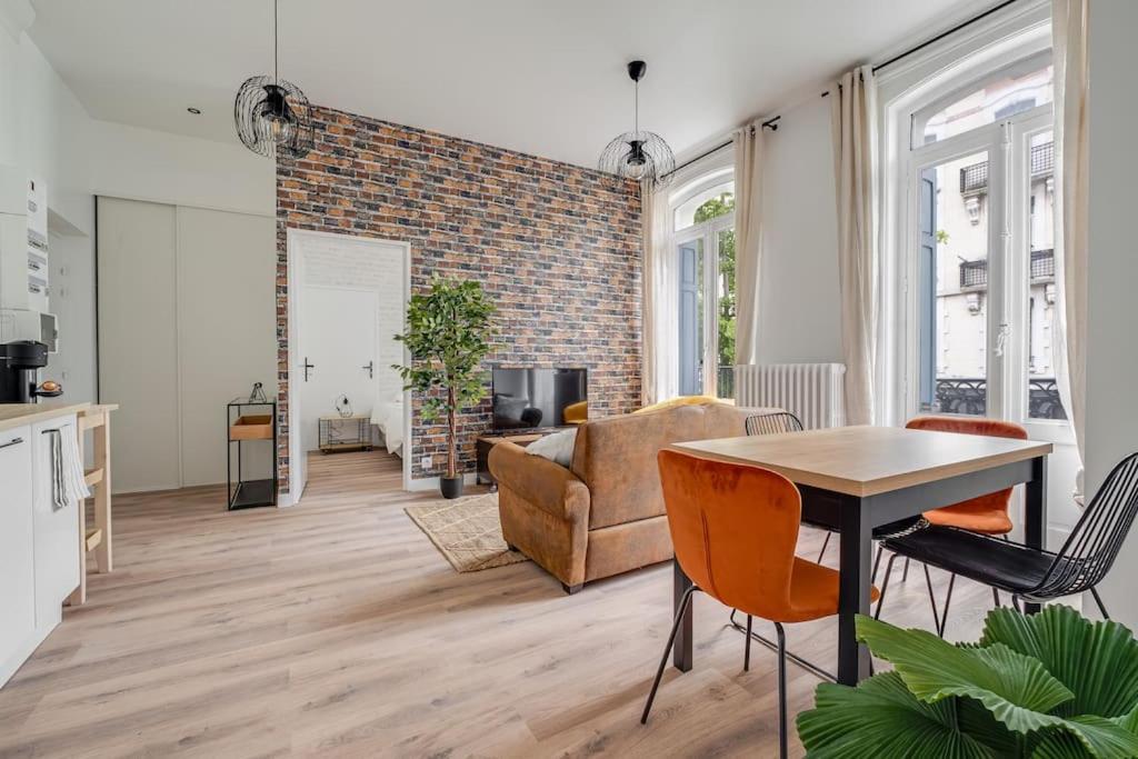 Grand Appartement «  City » Spacieux Et Moderne サン・テティエンヌ エクステリア 写真