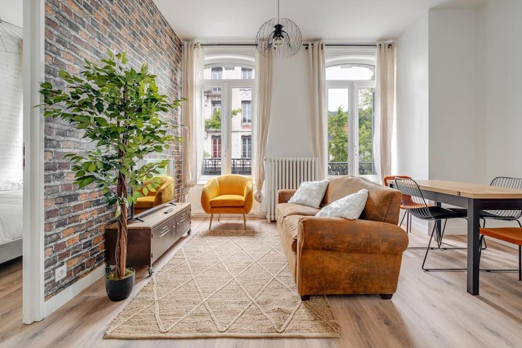 Grand Appartement «  City » Spacieux Et Moderne サン・テティエンヌ エクステリア 写真